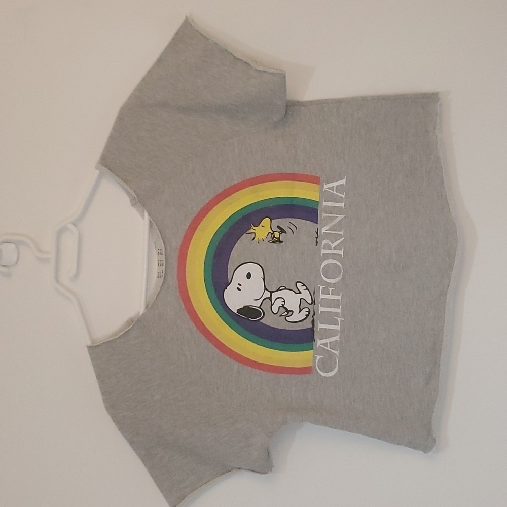 PEANUTS cropped light weight cropped gray sweatshirt w Snoopy oversized S
